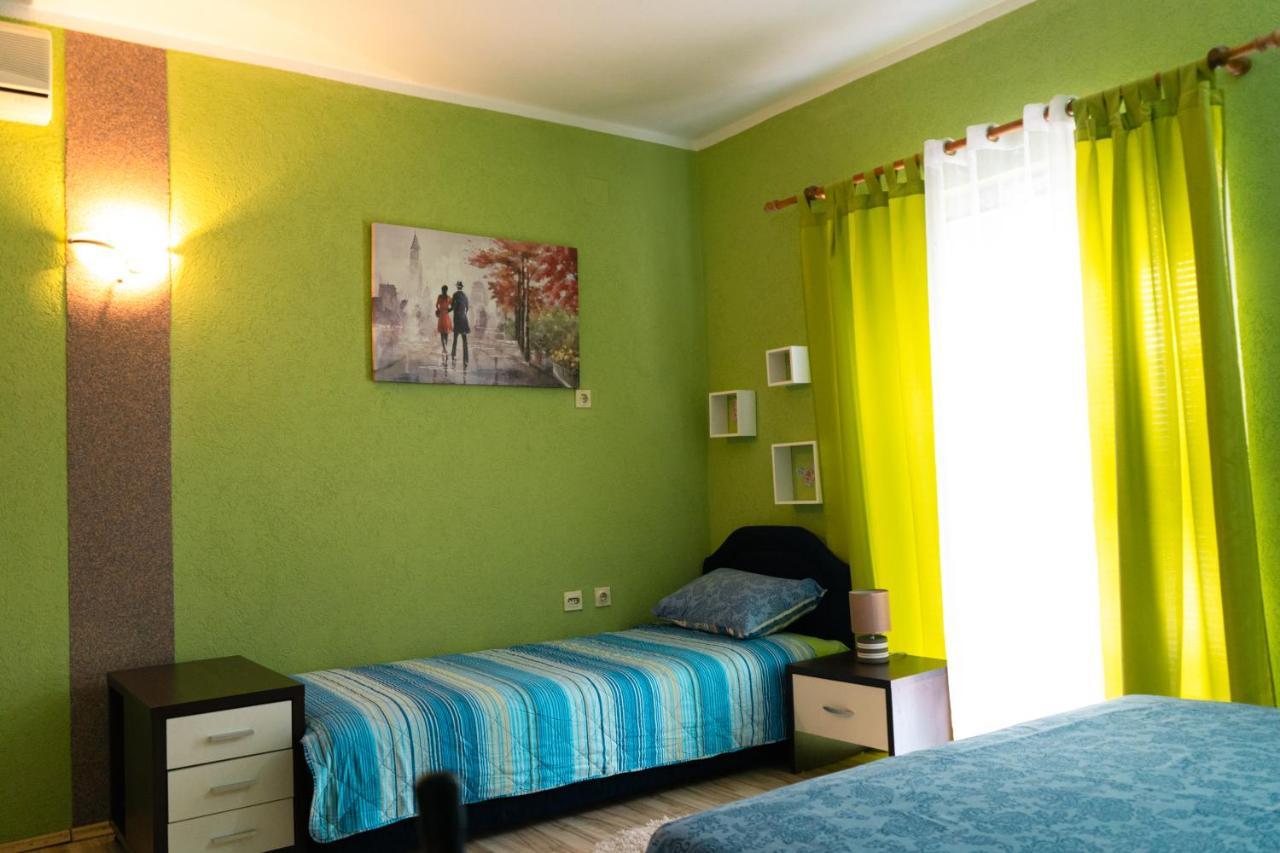 Apartments Marijana Tivat Eksteriør bilde