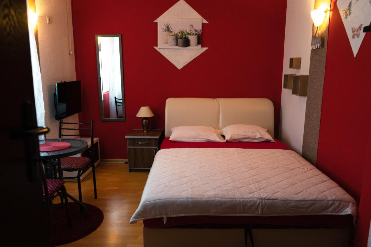 Apartments Marijana Tivat Eksteriør bilde