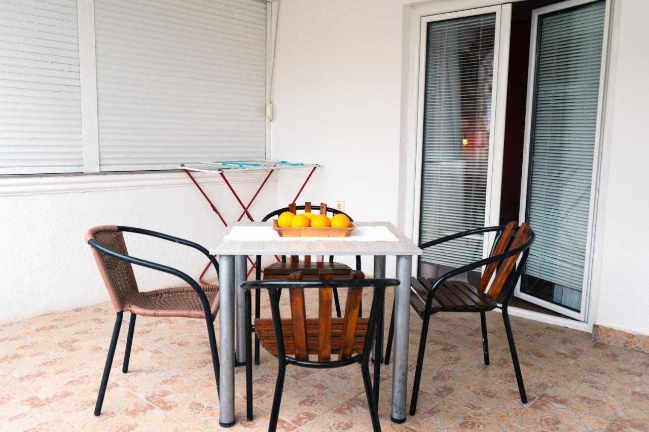 Apartments Marijana Tivat Eksteriør bilde