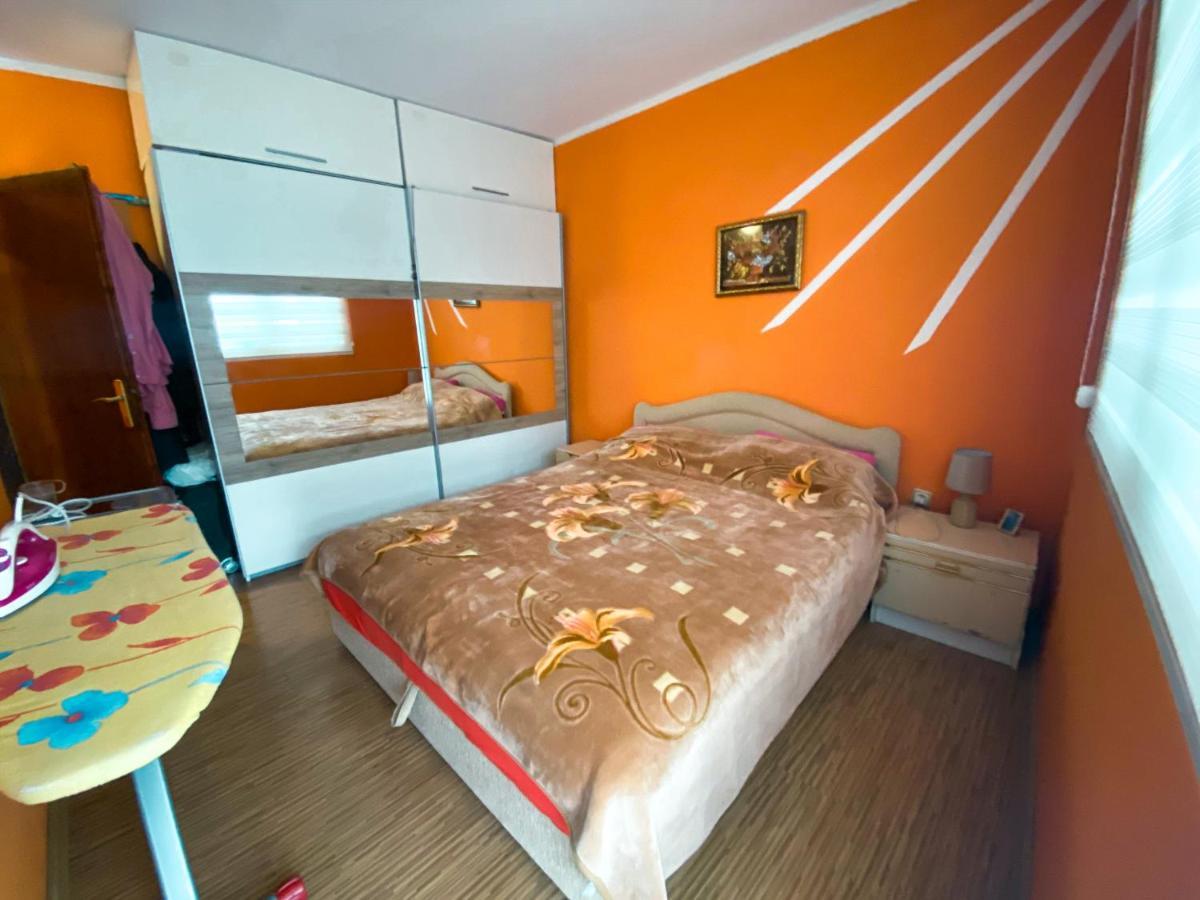 Apartments Marijana Tivat Eksteriør bilde