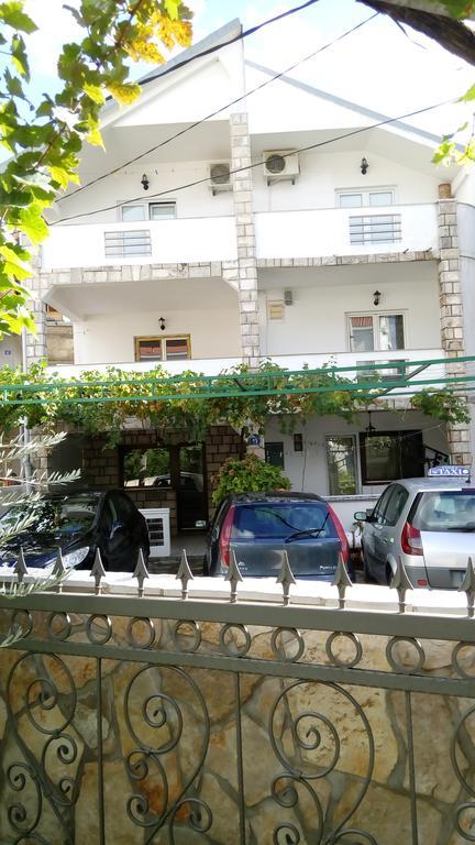 Apartments Marijana Tivat Eksteriør bilde